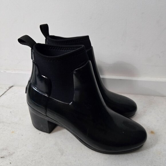 Hunter Women's Size 7 Rain Boots Heeled Ankle Booties Black Gloss Rubber - Picture 3 of 14